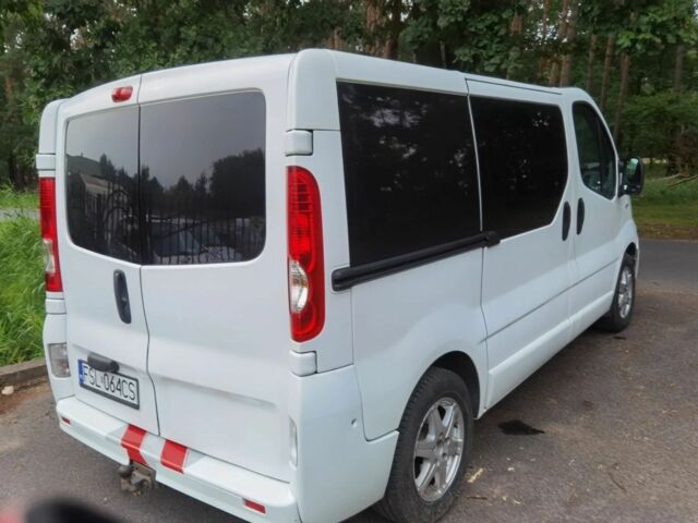 Белый Рено Трафик, объемом двигателя 2.5 л и пробегом 182 тыс. км за 7200 $, фото 10 на Automoto.ua