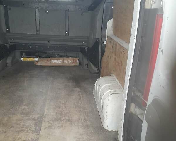 Білий Рено Трафік, об'ємом двигуна 2 л та пробігом 316 тис. км за 10500 $, фото 8 на Automoto.ua