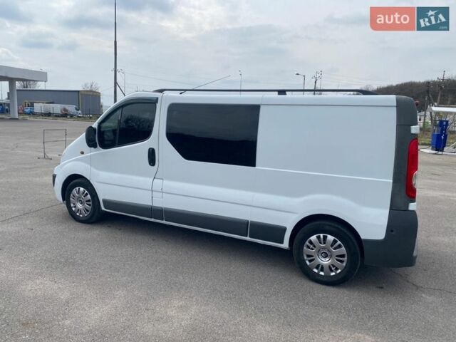 Белый Рено Трафик, объемом двигателя 2 л и пробегом 320 тыс. км за 12250 $, фото 10 на Automoto.ua