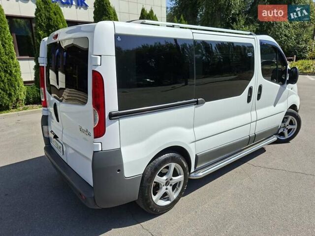 Белый Рено Трафик, объемом двигателя 2 л и пробегом 290 тыс. км за 13500 $, фото 23 на Automoto.ua