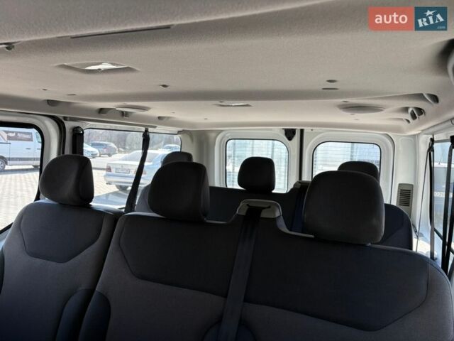 Белый Рено Трафик, объемом двигателя 2 л и пробегом 220 тыс. км за 14990 $, фото 34 на Automoto.ua