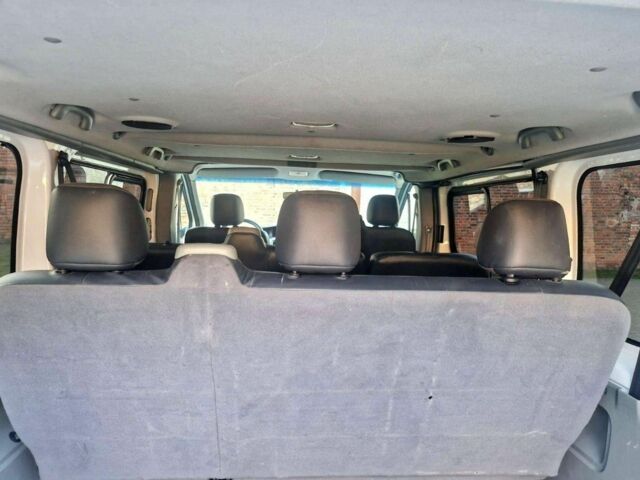 Белый Рено Трафик, объемом двигателя 2 л и пробегом 281 тыс. км за 8000 $, фото 15 на Automoto.ua