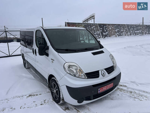 Белый Рено Трафик, объемом двигателя 2 л и пробегом 298 тыс. км за 13150 $, фото 3 на Automoto.ua