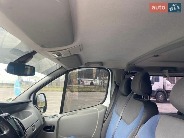 Белый Рено Трафик, объемом двигателя 2 л и пробегом 320 тыс. км за 12250 $, фото 25 на Automoto.ua