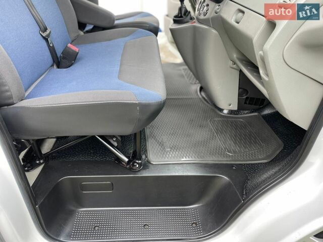 Белый Рено Трафик, объемом двигателя 2 л и пробегом 270 тыс. км за 14500 $, фото 32 на Automoto.ua
