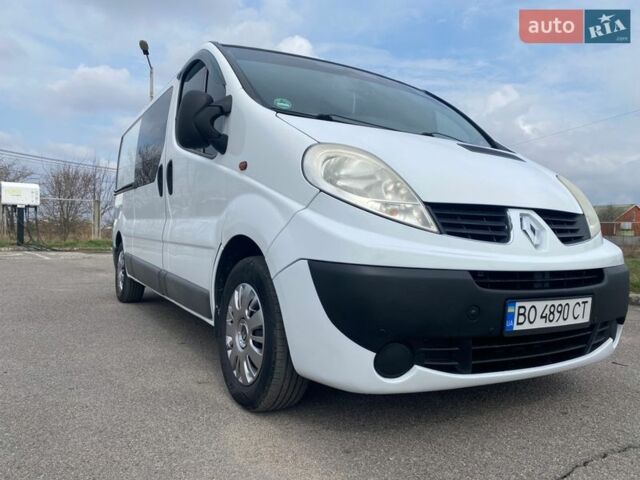 Белый Рено Трафик, объемом двигателя 2 л и пробегом 320 тыс. км за 12250 $, фото 17 на Automoto.ua