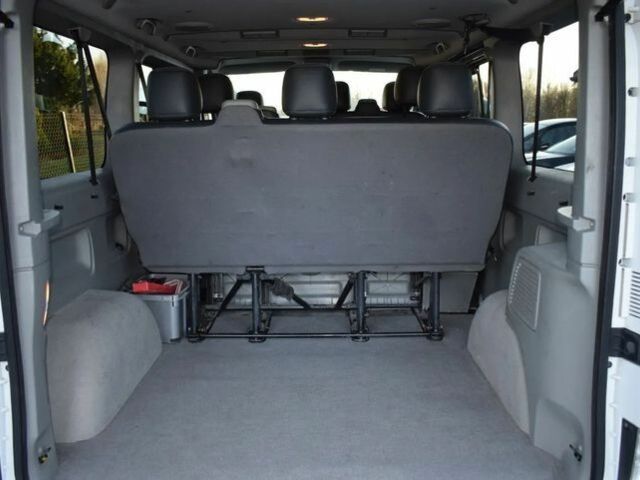 Белый Рено Трафик, объемом двигателя 2 л и пробегом 200 тыс. км за 8100 $, фото 15 на Automoto.ua