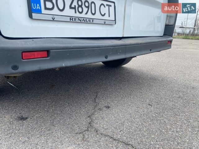 Белый Рено Трафик, объемом двигателя 2 л и пробегом 320 тыс. км за 12250 $, фото 8 на Automoto.ua