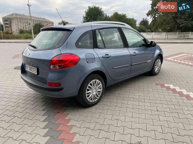 Белый Рено Трафик, объемом двигателя 2 л и пробегом 313 тыс. км за 12250 $, фото 17 на Automoto.ua