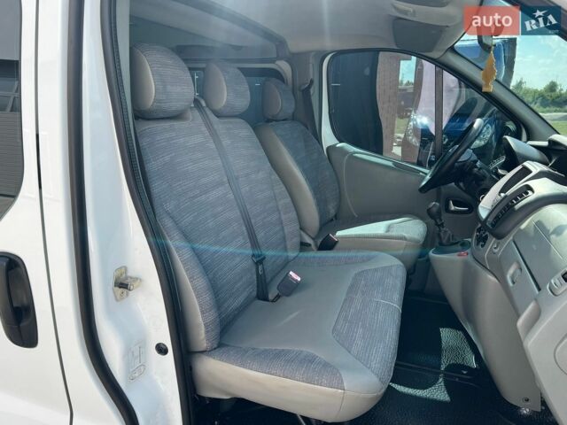 Білий Рено Трафік, об'ємом двигуна 2 л та пробігом 273 тис. км за 11950 $, фото 29 на Automoto.ua