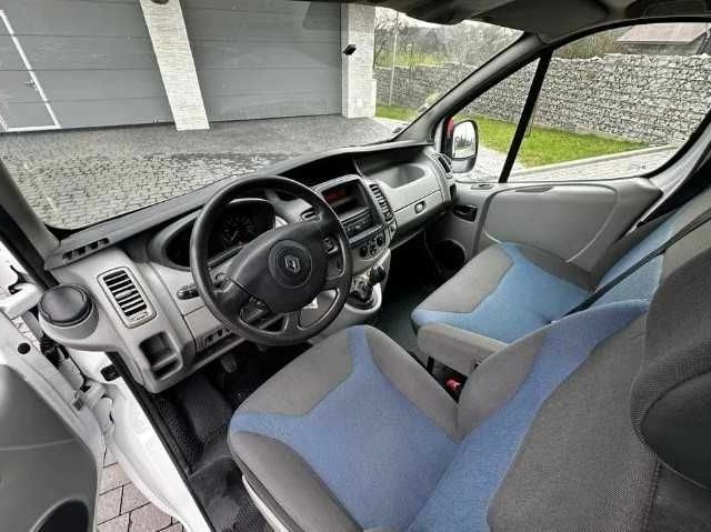 Белый Рено Трафик, объемом двигателя 2 л и пробегом 188 тыс. км за 7500 $, фото 8 на Automoto.ua
