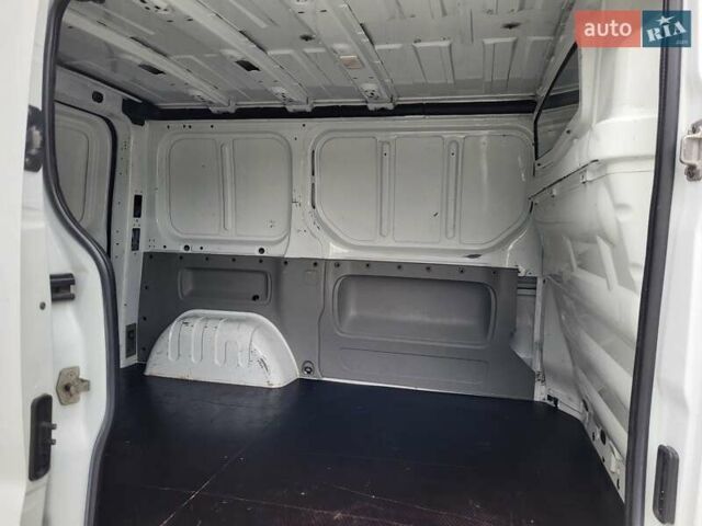 Рено Трафик 2012 в Виннице на Automoto.ua Белый Рено Трафик, объемом двигателя 2 л и пробегом 288 тыс. км за 9800 $, фото 23 на Automoto.ua