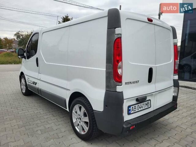 Рено Трафик 2012 в Виннице на Automoto.ua Белый Рено Трафик, объемом двигателя 2 л и пробегом 288 тыс. км за 9800 $, фото 12 на Automoto.ua