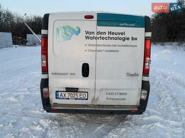Білий Рено Трафік, об'ємом двигуна 2 л та пробігом 370 тис. км за 10000 $, фото 5 на Automoto.ua