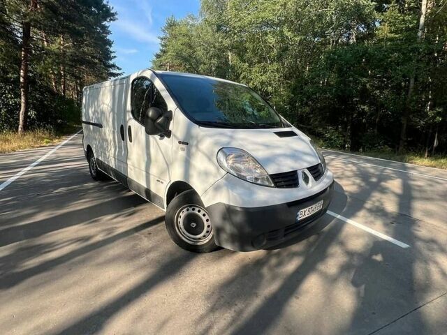 Белый Рено Трафик, объемом двигателя 2 л и пробегом 343 тыс. км за 10100 $, фото 5 на Automoto.ua