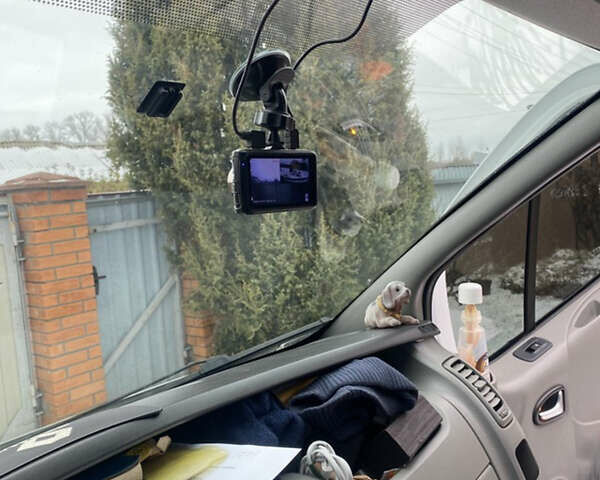 Белый Рено Трафик, объемом двигателя 0 л и пробегом 375 тыс. км за 11500 $, фото 8 на Automoto.ua