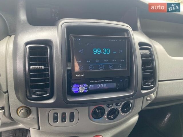 Белый Рено Трафик, объемом двигателя 2 л и пробегом 320 тыс. км за 12250 $, фото 29 на Automoto.ua