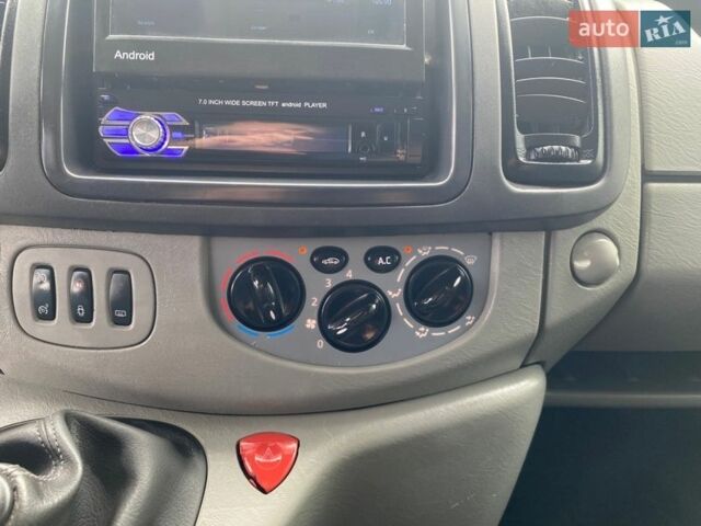 Белый Рено Трафик, объемом двигателя 2 л и пробегом 320 тыс. км за 12250 $, фото 30 на Automoto.ua