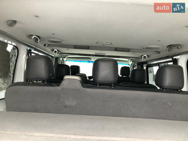 Белый Рено Трафик, объемом двигателя 2 л и пробегом 273 тыс. км за 14700 $, фото 13 на Automoto.ua