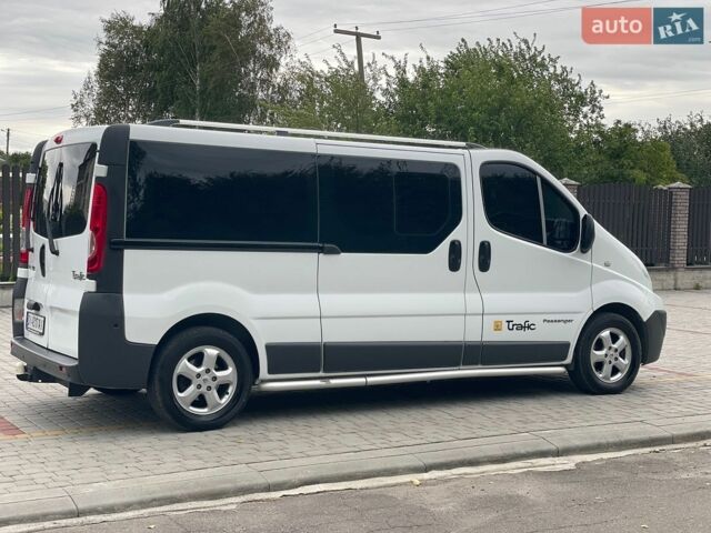 Белый Рено Трафик, объемом двигателя 2 л и пробегом 270 тыс. км за 14500 $, фото 13 на Automoto.ua
