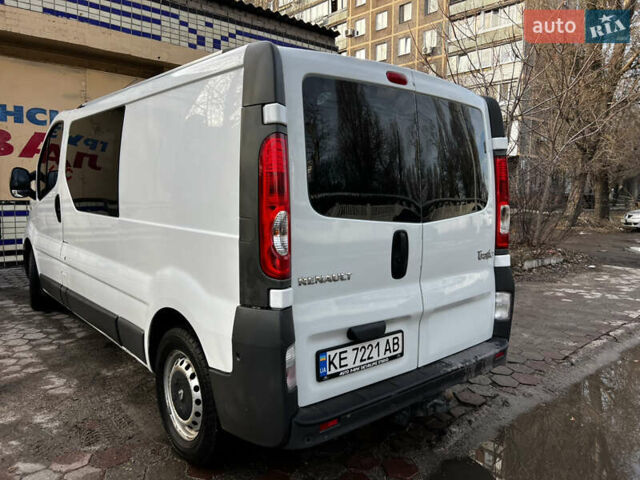 Белый Рено Трафик, объемом двигателя 2 л и пробегом 276 тыс. км за 13500 $, фото 8 на Automoto.ua