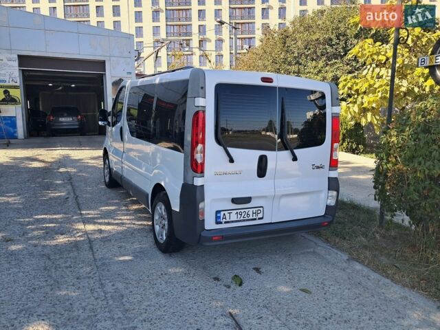 Білий Рено Трафік, об'ємом двигуна 2 л та пробігом 285 тис. км за 13200 $, фото 8 на Automoto.ua