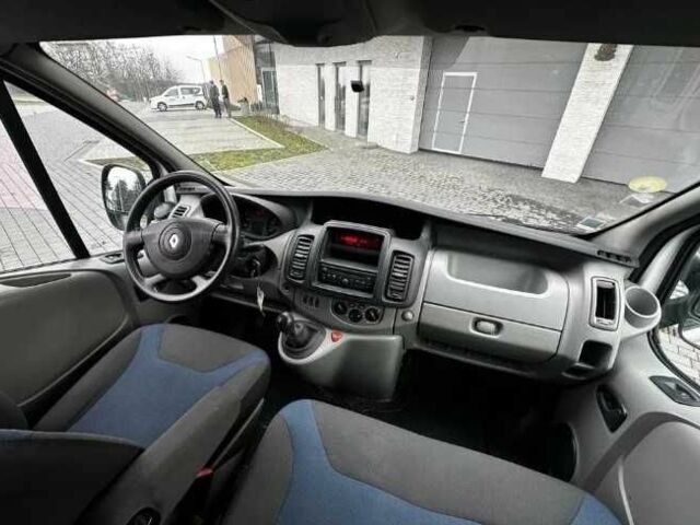 Белый Рено Трафик, объемом двигателя 2 л и пробегом 188 тыс. км за 7500 $, фото 7 на Automoto.ua