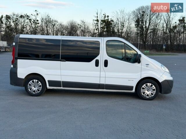 Білий Рено Трафік, об'ємом двигуна 2 л та пробігом 221 тис. км за 12700 $, фото 7 на Automoto.ua
