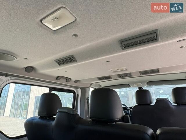 Белый Рено Трафик, объемом двигателя 2 л и пробегом 220 тыс. км за 14990 $, фото 29 на Automoto.ua