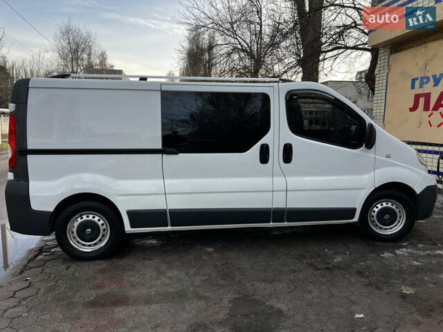 Белый Рено Трафик, объемом двигателя 2 л и пробегом 276 тыс. км за 13500 $, фото 13 на Automoto.ua