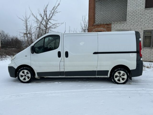 Белый Рено Трафик, объемом двигателя 2 л и пробегом 280 тыс. км за 3200 $, фото 3 на Automoto.ua