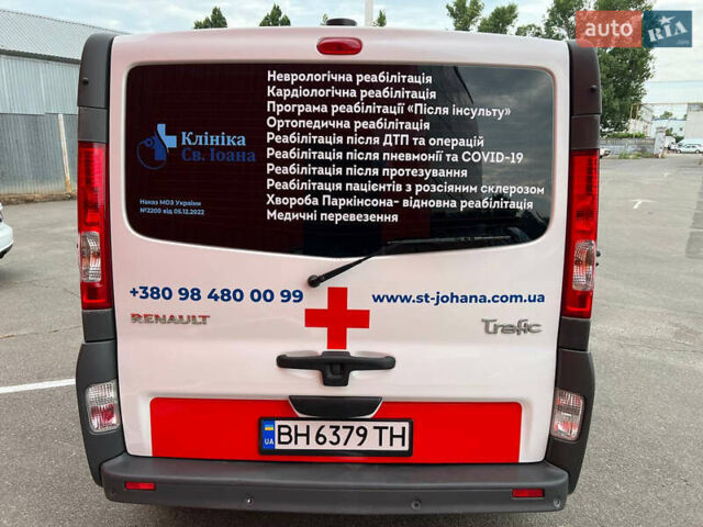 Белый Рено Трафик, объемом двигателя 2 л и пробегом 450 тыс. км за 13500 $, фото 3 на Automoto.ua