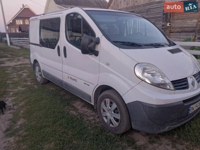 Белый Рено Трафик, объемом двигателя 2 л и пробегом 280 тыс. км за 11800 $, фото 21 на Automoto.ua