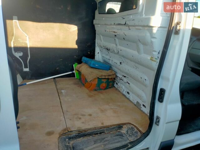 Білий Рено Трафік, об'ємом двигуна 2 л та пробігом 307 тис. км за 9990 $, фото 18 на Automoto.ua
