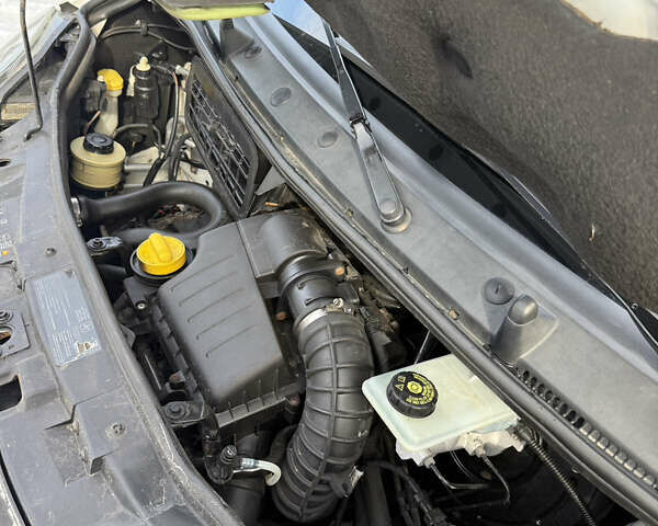 Белый Рено Трафик, объемом двигателя 2 л и пробегом 334 тыс. км за 12400 $, фото 17 на Automoto.ua