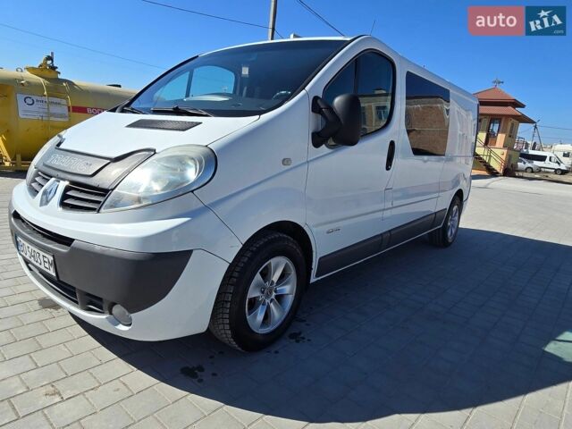 Белый Рено Трафик, объемом двигателя 2 л и пробегом 31 тыс. км за 12500 $, фото 13 на Automoto.ua
