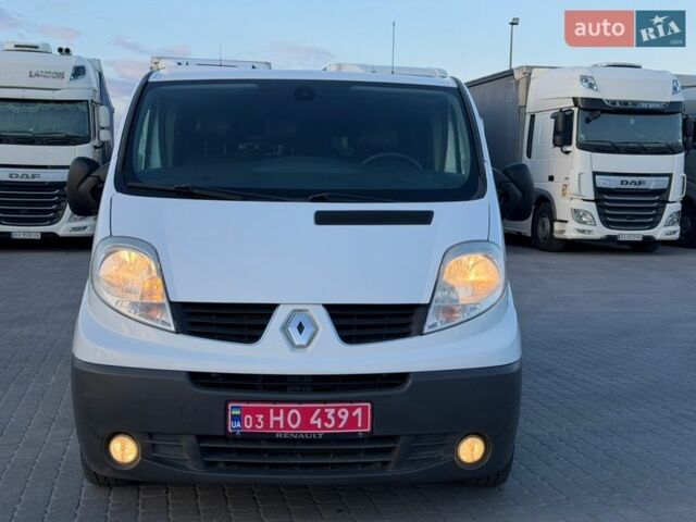 Білий Рено Трафік, об'ємом двигуна 2 л та пробігом 221 тис. км за 12700 $, фото 4 на Automoto.ua