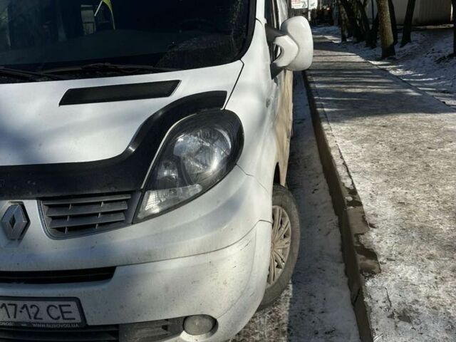 Белый Рено Трафик, объемом двигателя 2 л и пробегом 330 тыс. км за 8700 $, фото 1 на Automoto.ua