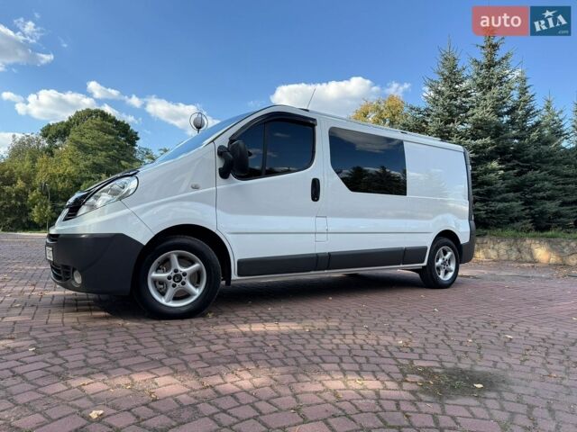 Белый Рено Трафик, объемом двигателя 2 л и пробегом 313 тыс. км за 12250 $, фото 23 на Automoto.ua