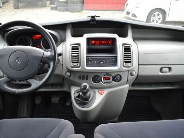 Белый Рено Трафик, объемом двигателя 2 л и пробегом 200 тыс. км за 8100 $, фото 16 на Automoto.ua