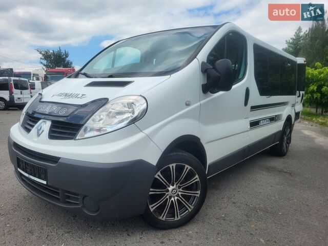 Белый Рено Трафик, объемом двигателя 2 л и пробегом 222 тыс. км за 12900 $, фото 79 на Automoto.ua