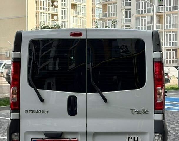 Білий Рено Трафік, об'ємом двигуна 2 л та пробігом 297 тис. км за 13999 $, фото 8 на Automoto.ua
