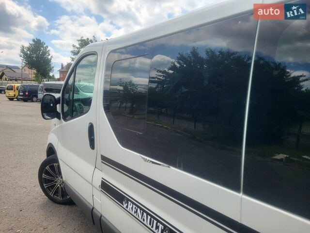 Белый Рено Трафик, объемом двигателя 2 л и пробегом 222 тыс. км за 12900 $, фото 87 на Automoto.ua