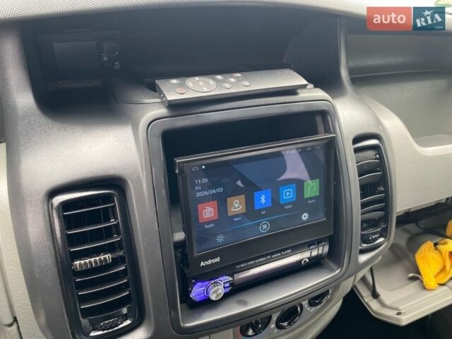 Белый Рено Трафик, объемом двигателя 2 л и пробегом 320 тыс. км за 12250 $, фото 32 на Automoto.ua