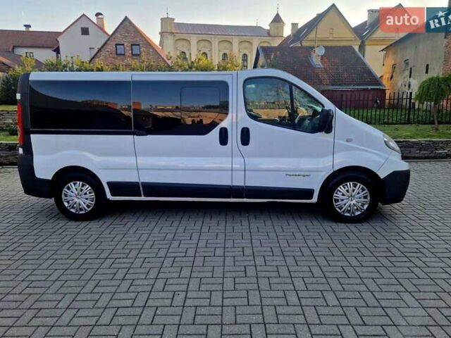 Белый Рено Трафик, объемом двигателя 2 л и пробегом 281 тыс. км за 10000 $, фото 9 на Automoto.ua