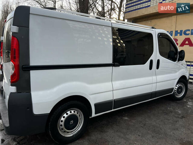 Белый Рено Трафик, объемом двигателя 2 л и пробегом 276 тыс. км за 13500 $, фото 11 на Automoto.ua