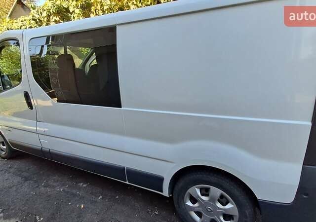 Білий Рено Трафік, об'ємом двигуна 2 л та пробігом 255 тис. км за 14300 $, фото 14 на Automoto.ua