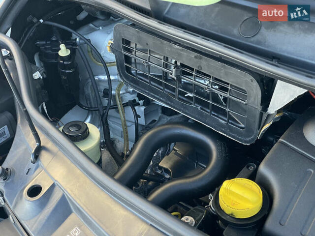 Белый Рено Трафик, объемом двигателя 2 л и пробегом 208 тыс. км за 12900 $, фото 37 на Automoto.ua