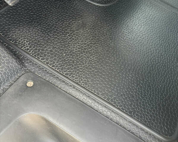 Белый Рено Трафик, объемом двигателя 2 л и пробегом 373 тыс. км за 12500 $, фото 11 на Automoto.ua