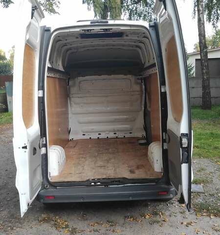 Белый Рено Трафик, объемом двигателя 2 л и пробегом 378 тыс. км за 10900 $, фото 17 на Automoto.ua